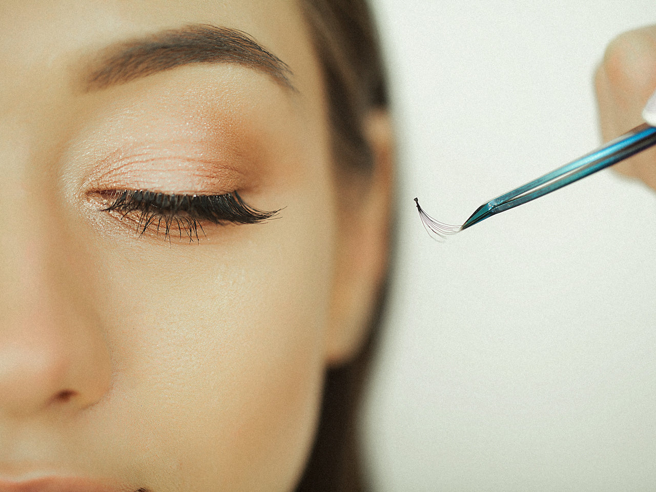 How I Grew my Eyelash Extension Business by Caring more about People